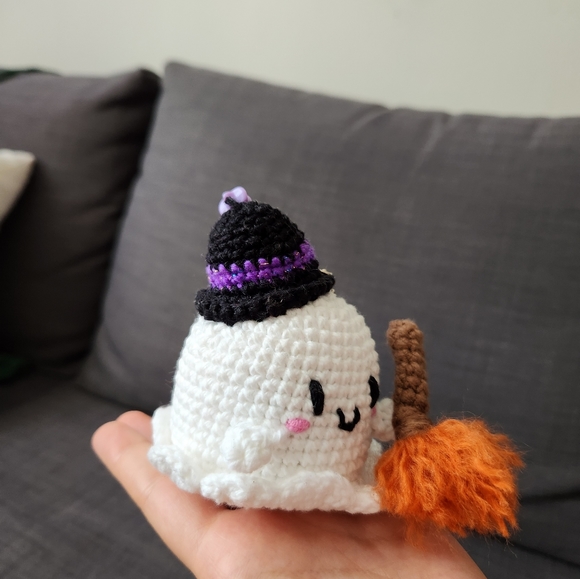 Ghost keychain‼️ (3/$25) - Picture 5 of 10